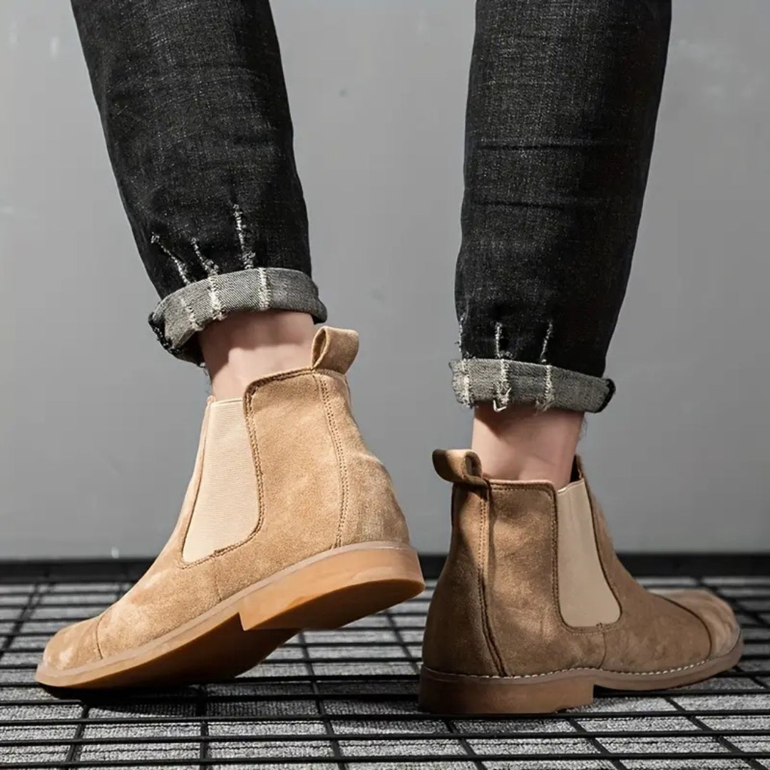 Giorgio Suede Chelsea Boots